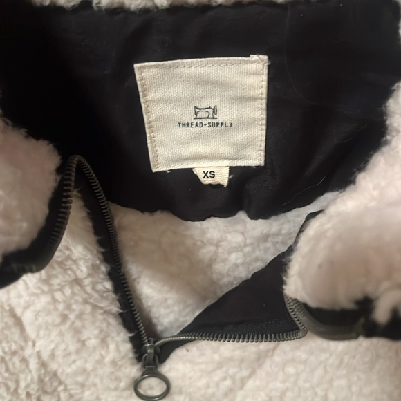 Thread Supply fleece 1/4 zip - Picture 2 of 3